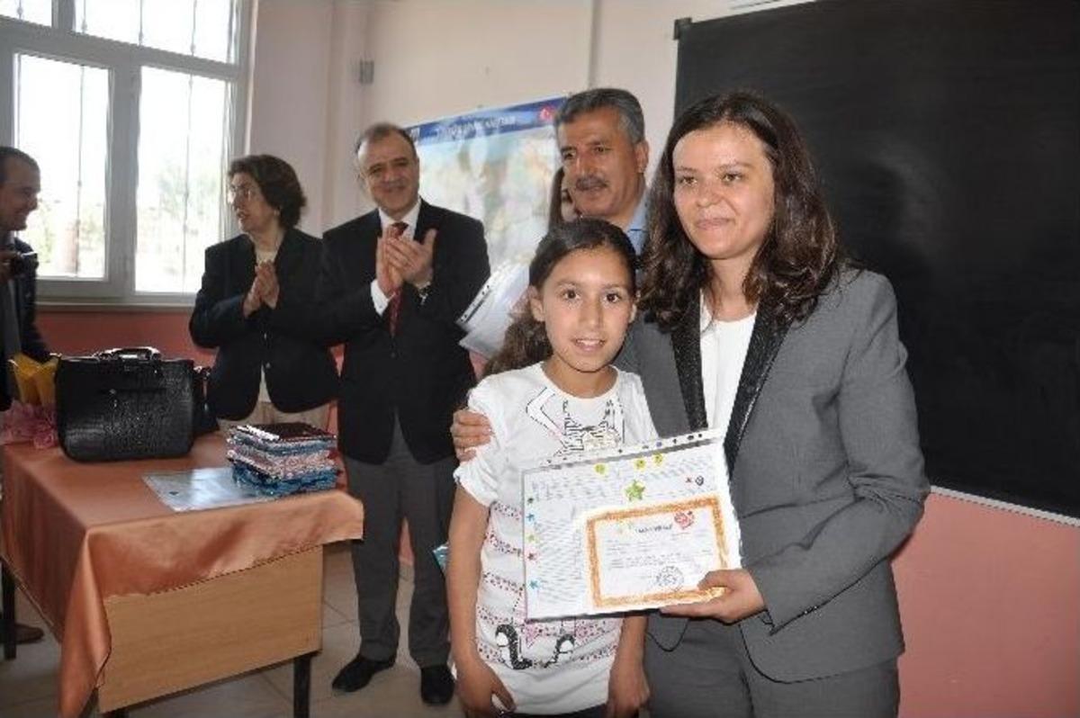 Muş&rsquo;ta 128 Bin 955 &Ouml;ğrenci Karne Sevinci Yaşadı