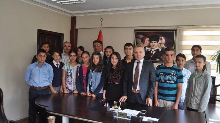 Teog Sınavında Dereceye Giren &Ouml;ğrencilere Hediye