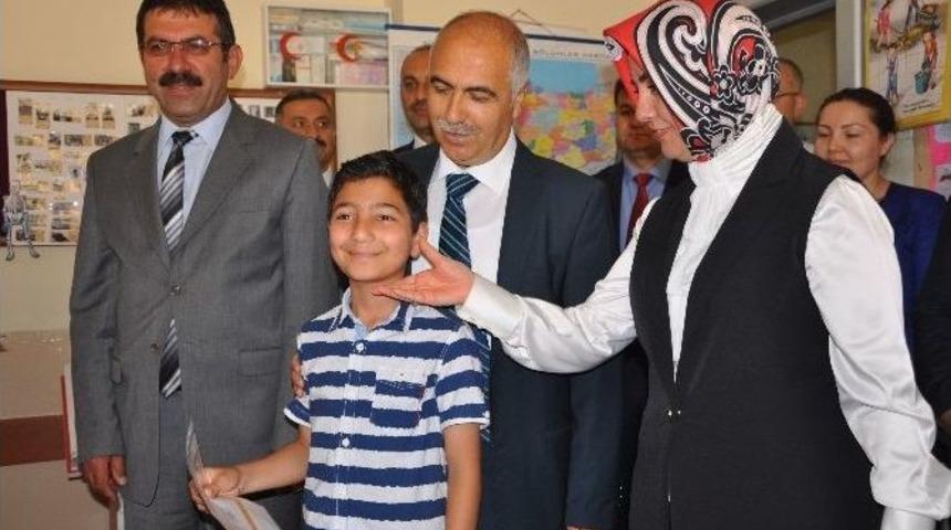 Giresun&rsquo;da &Ouml;ğrencilerin Karne Sevinci