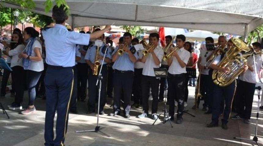 B&uuml;y&uuml;kşehir Orkestrası İle Bandosu Adıyaman M&uuml;zik Festivalinde