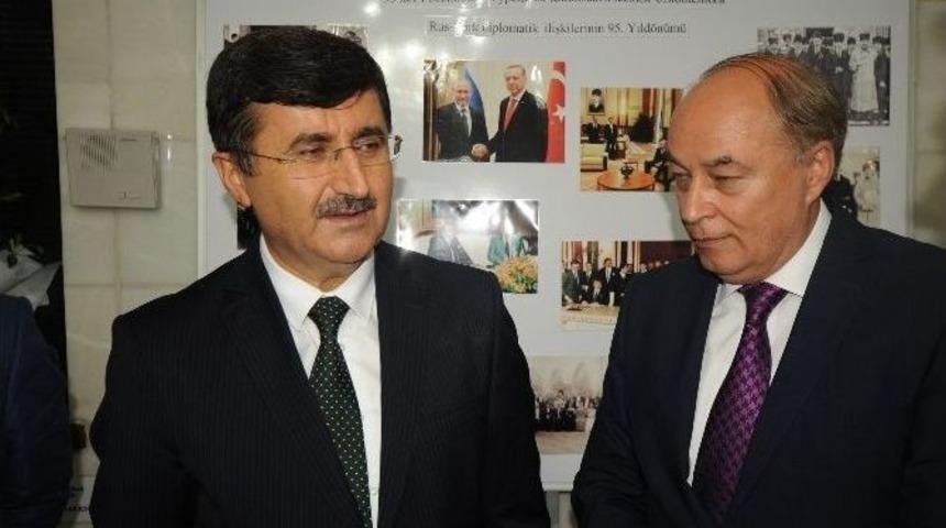 Rusya&rsquo;nın Bağımsızlık G&uuml;n&uuml; Trabzon&rsquo;da Da Kutlandı