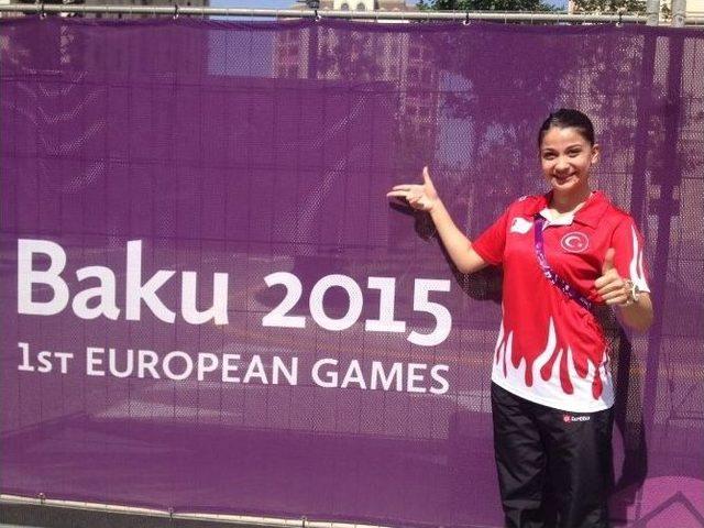 D&uuml;zceli Dilara Bozan, Bak&uuml;&rsquo;de &Uuml;lkemizi Temsil Edecek 1