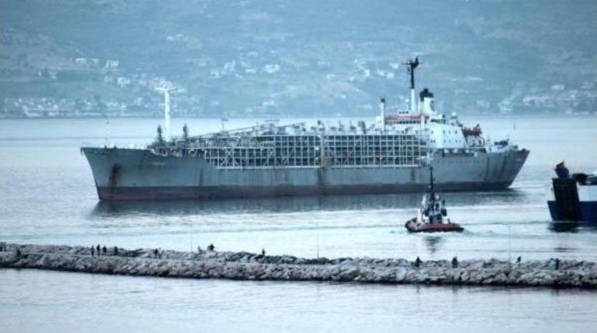 Bandırma Limanı,  9 Bin B&uuml;y&uuml;kbaş Hayvan Gelince Koktu