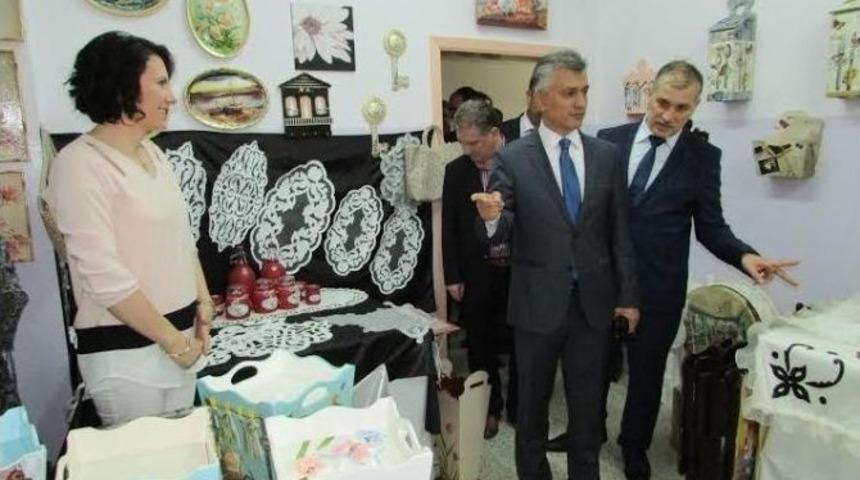 Sandıklı Hem&rsquo;den Yıl Sonu Sergisi