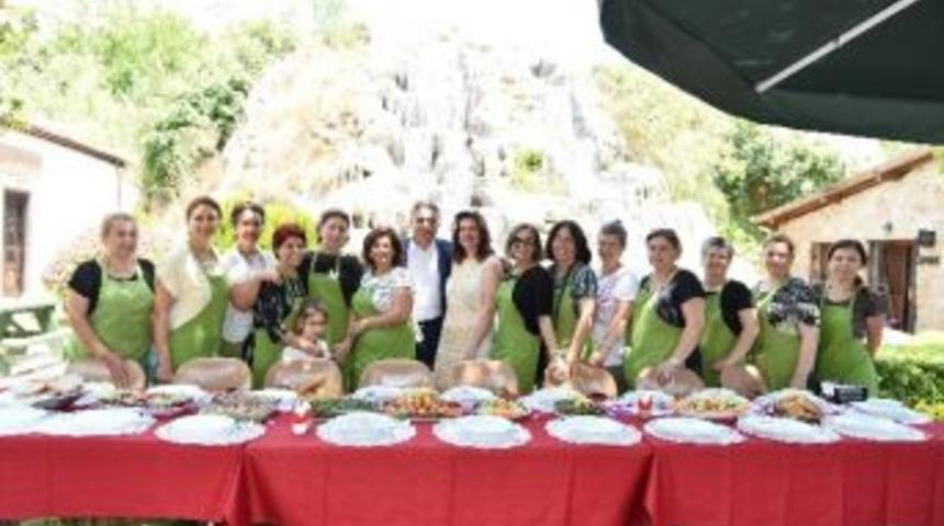 Uysal &Ccedil;iftinden Antep Mutfağı Kursiyerlerine Ziyaret