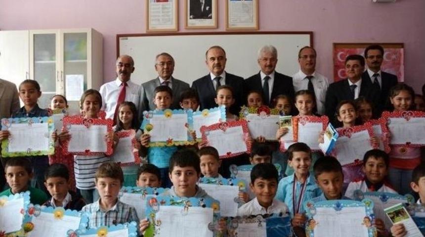 Konya&rsquo;da 434 Bin 53 &Ouml;ğrenci Karne Aldı