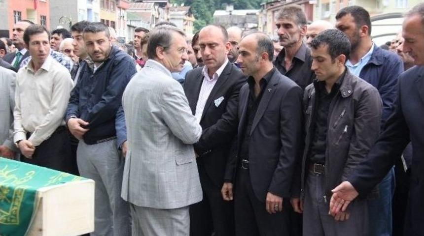 Rizeli Gen&ccedil; Son Yolculuğuna Uğurlandı