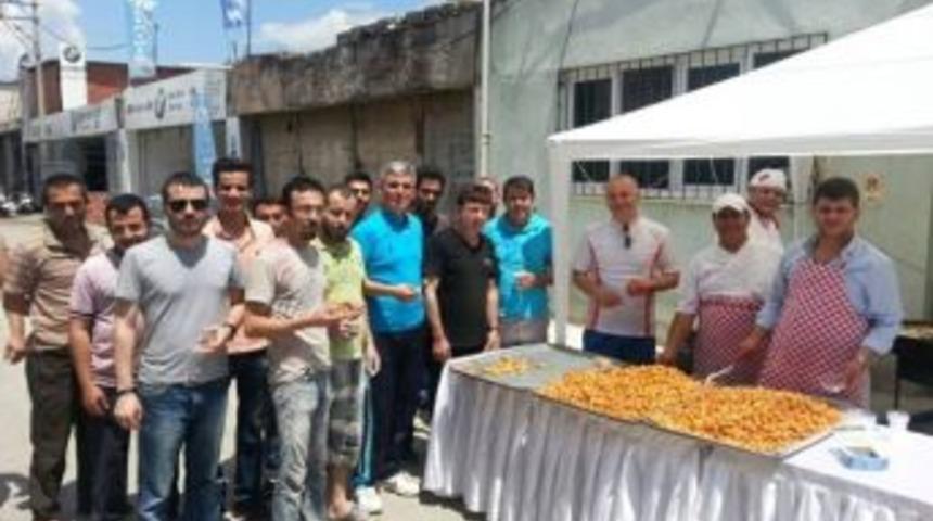 S&uuml;mer Sanayi Sitesi Esnafından Lokma Hayrı