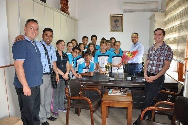 Mendili De, &Ouml;d&uuml;l&uuml; De Kaptılar 3