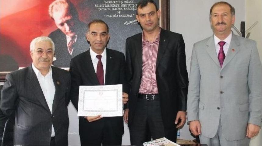 Mhp Milletvekili Karaoğlu Mazbatasını Aldı