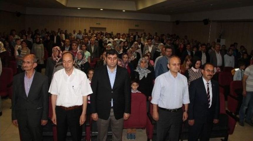 Tosya Anadolu Sağlık Meslek Lisesinde Mezuniyet &Ccedil;oşkusu