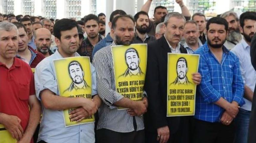 Ayta&ccedil; Baran I&ccedil;in Fatih Camii'nde Gıyabi Cenaze Namazı