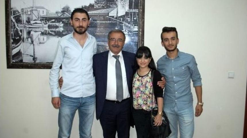 &Ouml;ğrenci Temsilcilerinden Belediye Başkanı &Ouml;zacar&rsquo;a Ziyaret