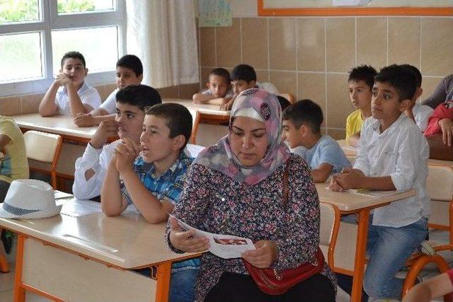 &Ouml;ğrencilerin Karne Sevinci 1