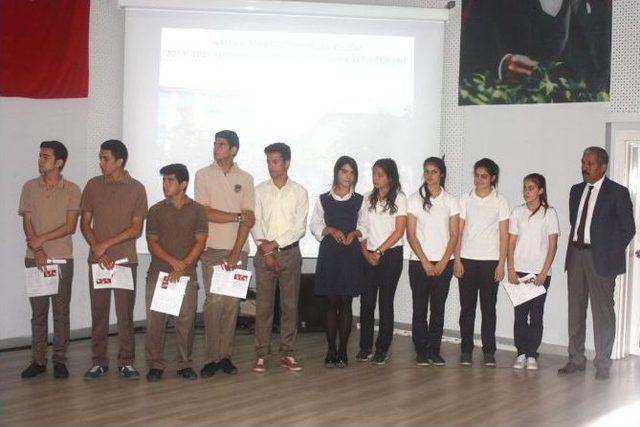 Hatay&rsquo;da 358 Bin &Ouml;ğrenci Karne Heyecanı Yaşadı 1