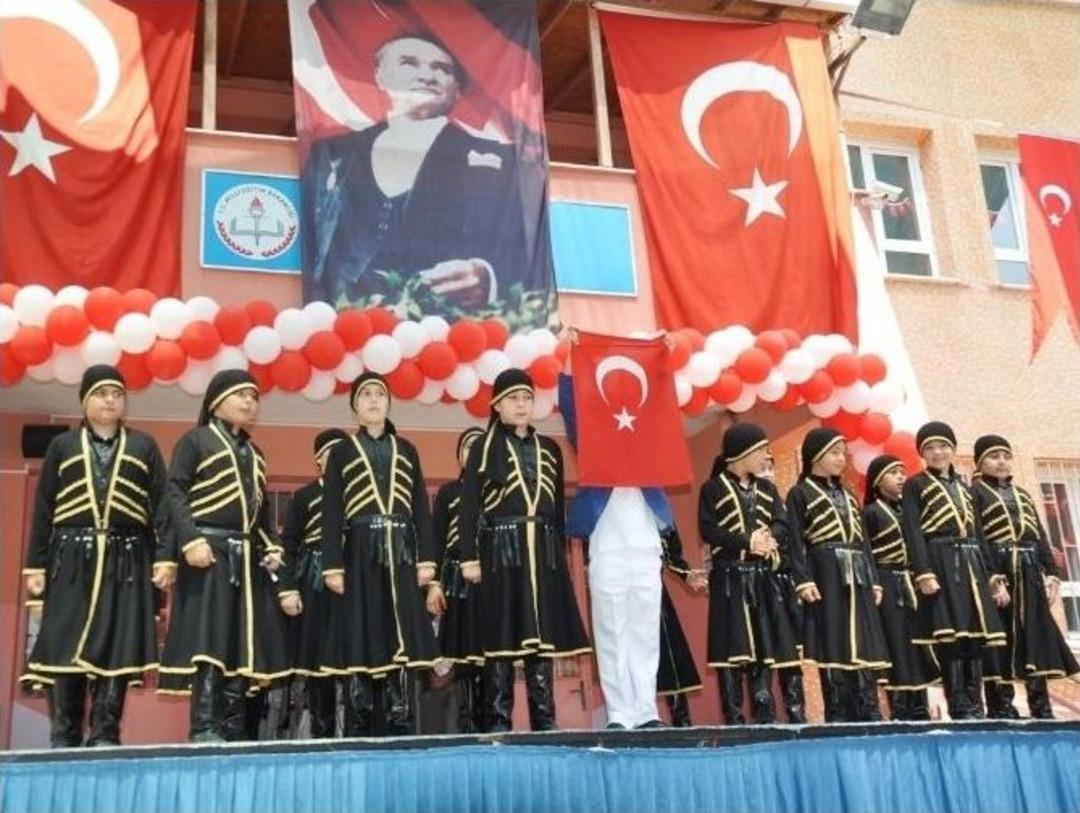 &Ouml;demiş&rsquo;te 20 Bin 588 &Ouml;ğrenci Yaz Tatiline Girdi