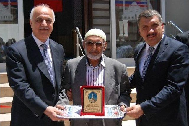 Abbas Efendi Camii İbadete Açıldı