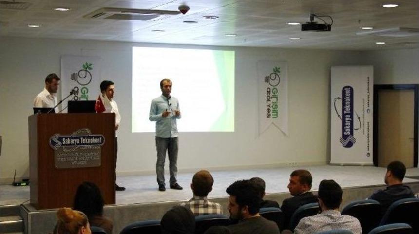 Gen&ccedil; Girişimciler &Ouml;d&uuml;llendirildi