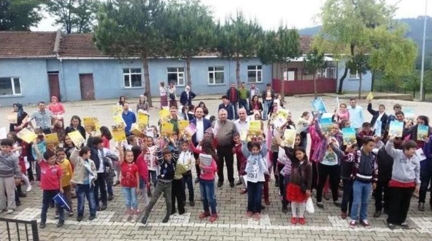 Ziraat Odasından &Ouml;ğrencilere &rsquo;tatil Kitabı&rsquo; Hediyesi