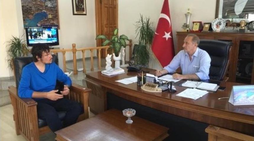 &ldquo;barış İ&ccedil;in Pedalla&rdquo; Sloganıyla Yola &Ccedil;ıkan Bisiklet&ccedil;i Didim&rsquo;de