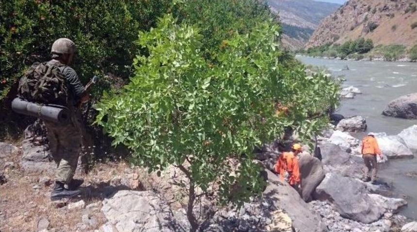 Suya Kapılan Kadını Arama &Ccedil;alışmaları S&uuml;r&uuml;yor