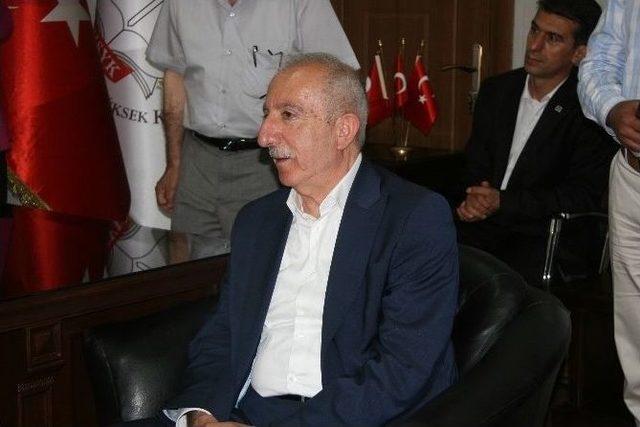 Ak Parti Milletvekili Orhan Miroğlu Mazbatasını Aldı