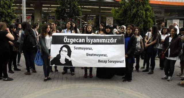 Kadınlar &lsquo;&ouml;zgecan&rsquo; İ&ccedil;in Bir Araya Geldi 1