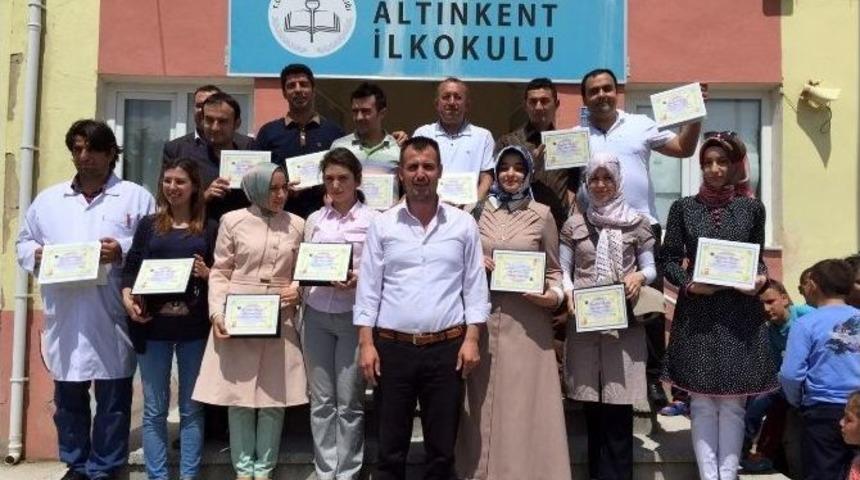 Altınkent İlk-ortaokulu&rsquo;nda Yılsonu Karne T&ouml;reni