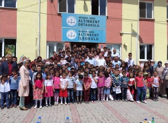 Altınkent İlk-ortaokulu&rsquo;nda Yılsonu Karne T&ouml;reni 1