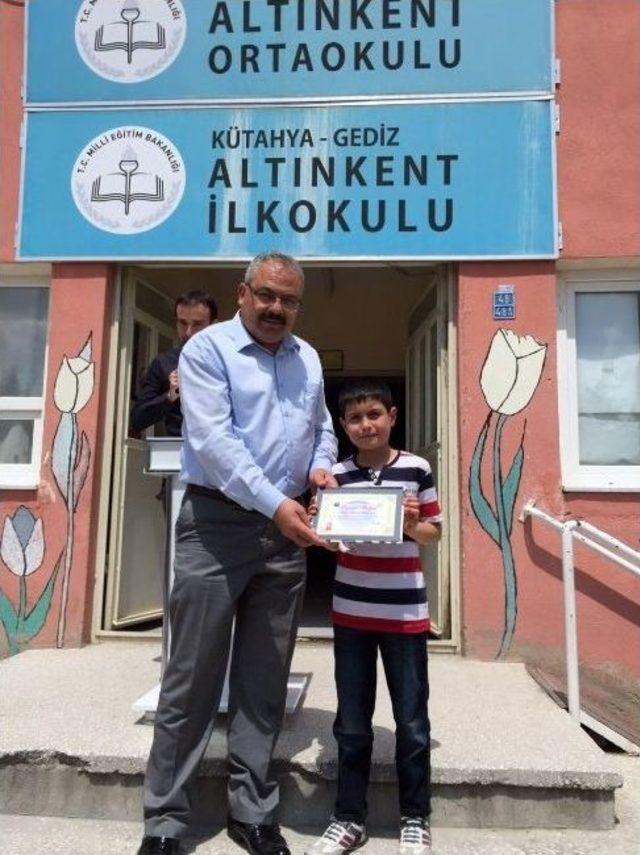 Altınkent İlk-ortaokulu&rsquo;nda Yılsonu Karne T&ouml;reni 3