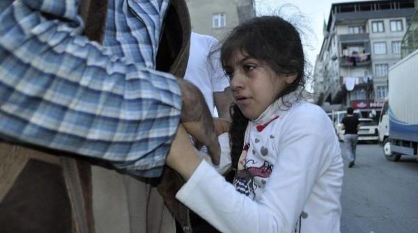 Geniş Haber// Gaziosmanpaşa'da 5 Katlı Bina Yan Yattı