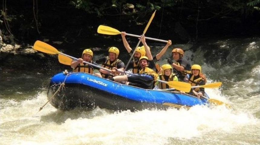 D&uuml;zce&rsquo;de Beş Ayda 25 Bin Kişi Rafting Yaptı