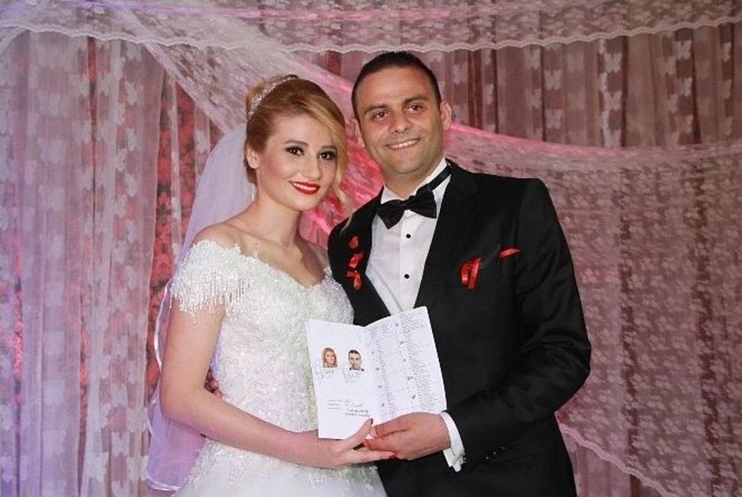 Cabbar Ve Uzunca Ailesinin Mutlu G&uuml;n&uuml;