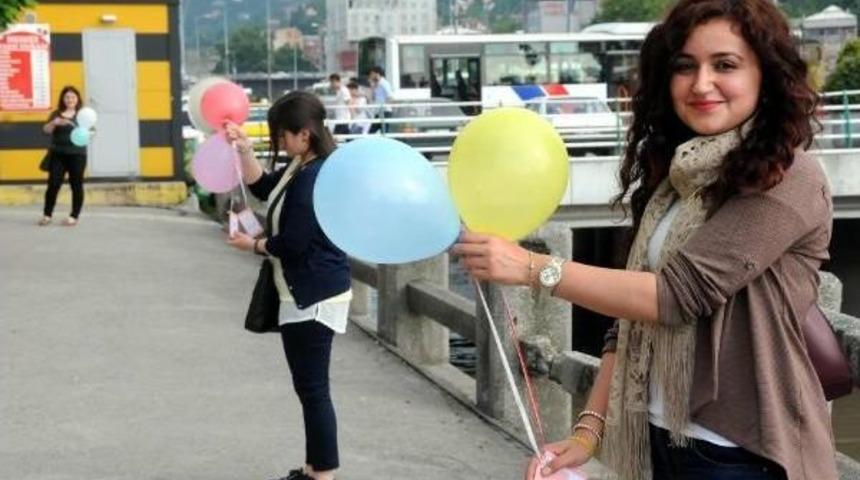 Kordonboyu'nda Balonlu, Pankartlı Evlilik Teklifi