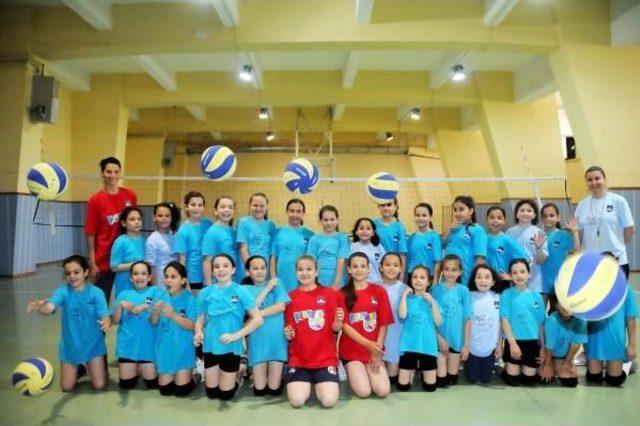 Ege Voleybol Yıldız Avında 1