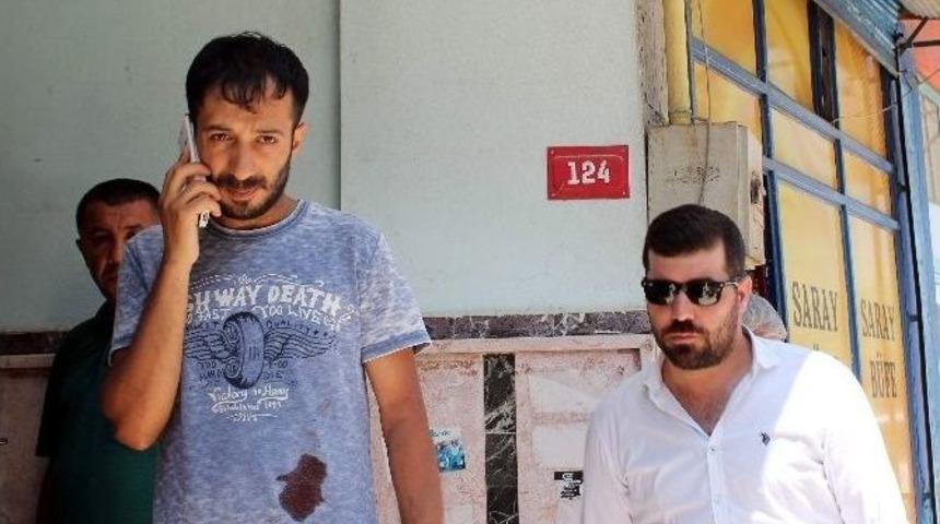 Eşiyle Tartışan Şahıs Kendini Yaraladı