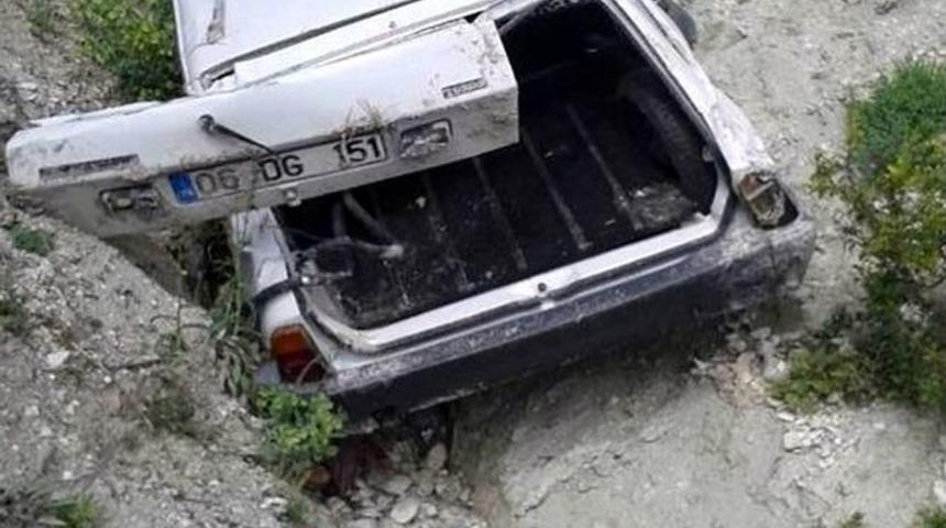 Gediz&rsquo;de Trafik Kazası: 1 &Ouml;l&uuml;