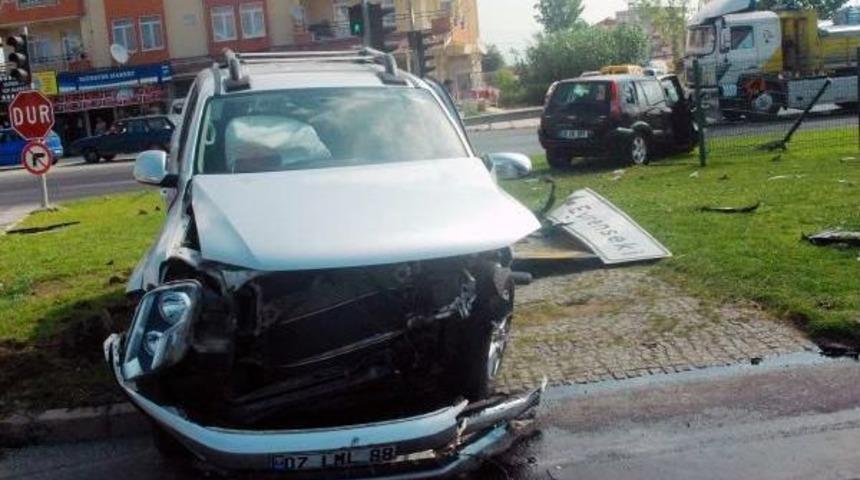 Ailesiyle Tatile Giden 2 Yaşındaki &Ccedil;ocuk Kazada &Ouml;ld&uuml;