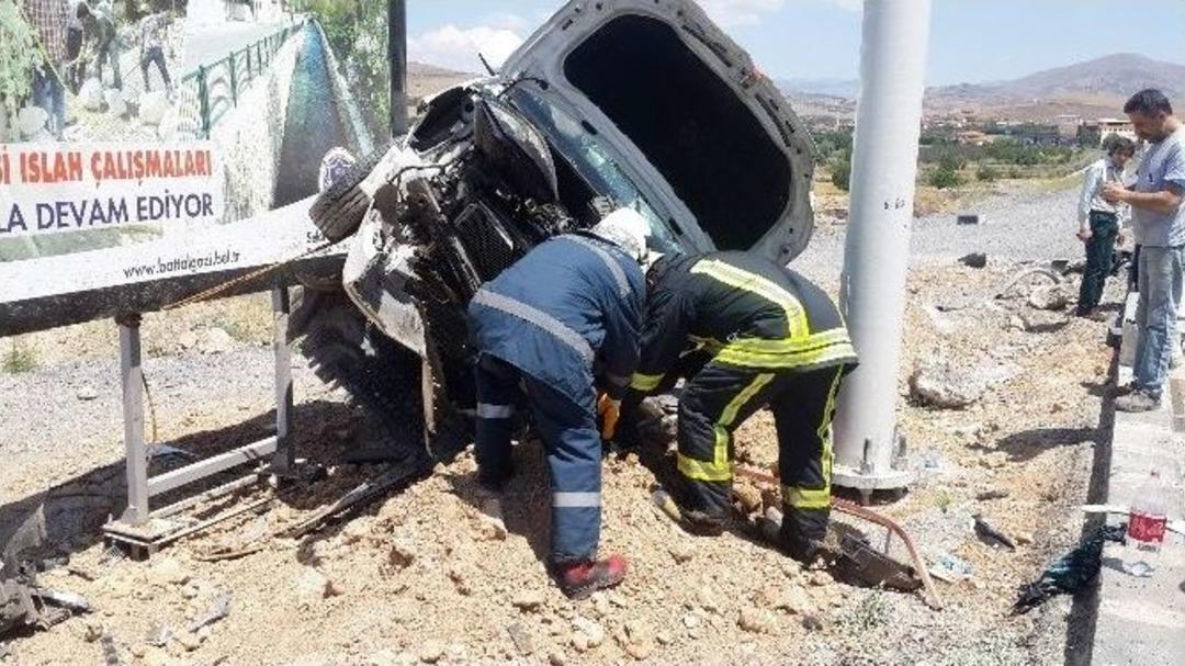 Malatya&rsquo;da Kaza: 4 Yaralı