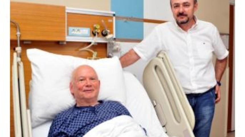 Eski Bakan Tunca Toskay Ameliyat Oldu