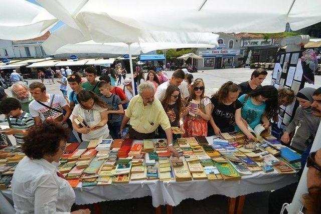 Fo&ccedil;a Kitap A&ccedil;tı 1