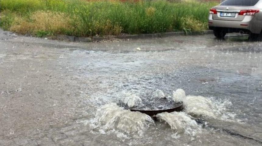 Tavşanlı&rsquo;da Bodrum Katları Sular Altında Kaldı