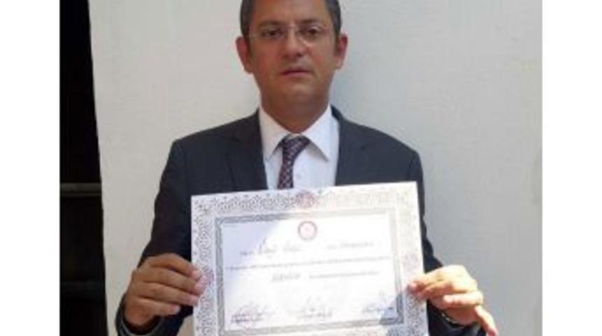 Milletvekili &Ouml;zel, Mazbatasını Aldı