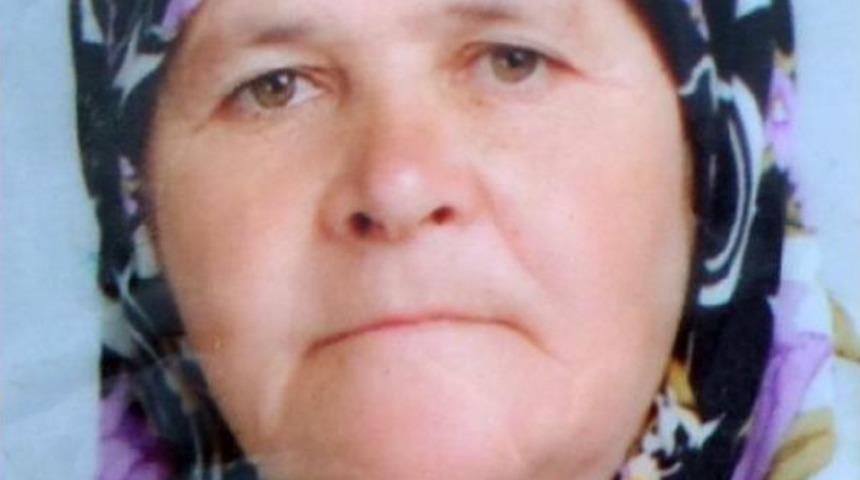 Otomobil, Bariyerlere &Ccedil;arpıp Takla Attı: 1 &Ouml;l&uuml;, 2 Yaralı