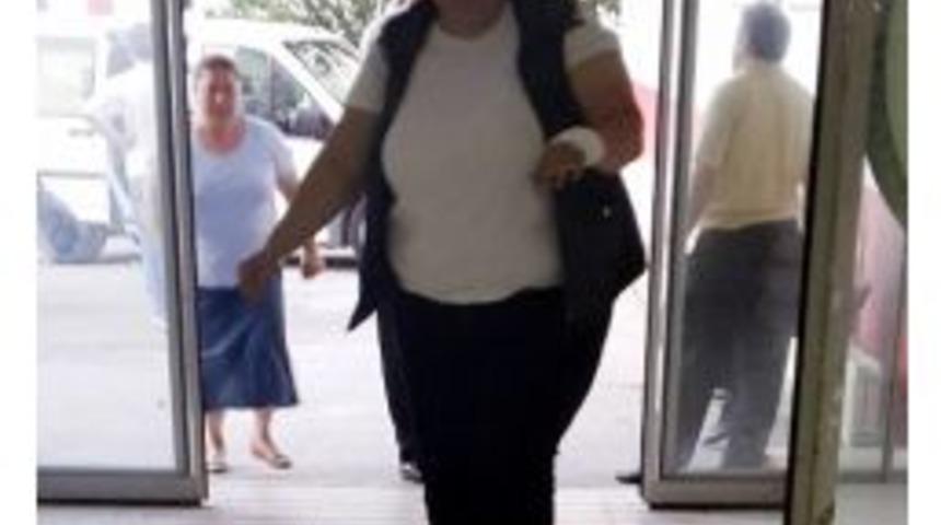 Yolda Y&uuml;r&uuml;rken Vuruldu