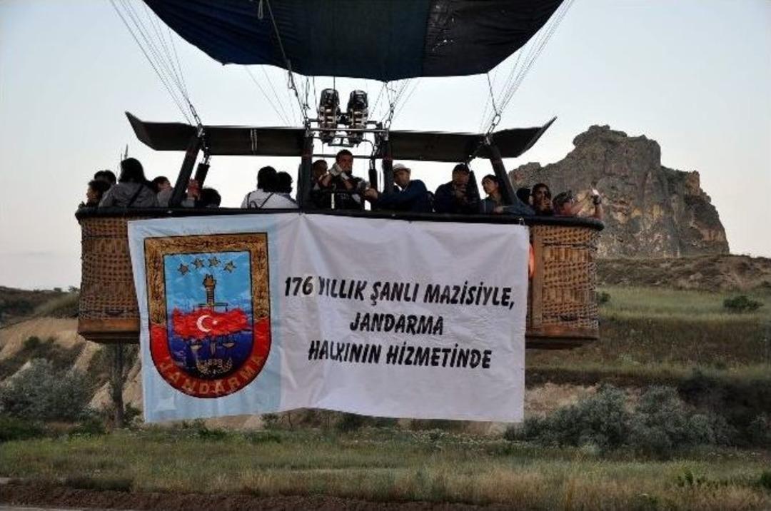 Kapadokya&rsquo;da Balonlar Jandarma İ&ccedil;in Havalandı