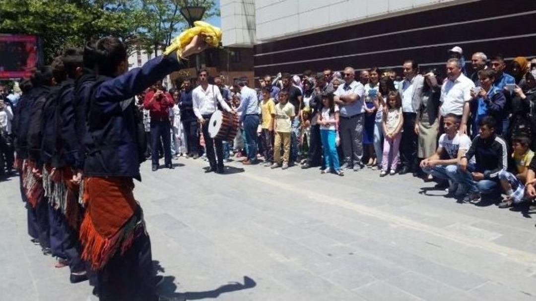 Tatvan&rsquo;da Yıl Sonu Sergisi