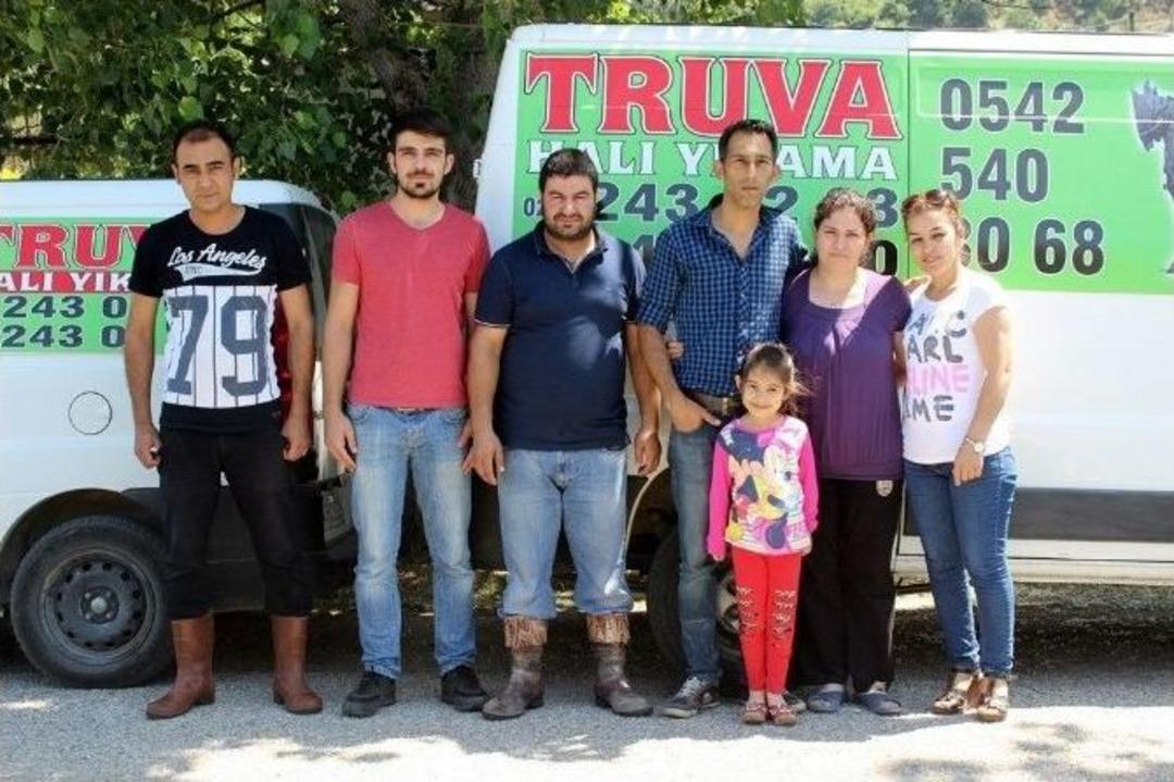 (&ouml;zel Haber) Halının İ&ccedil;erisinde 2 Bin Tl Unuttular