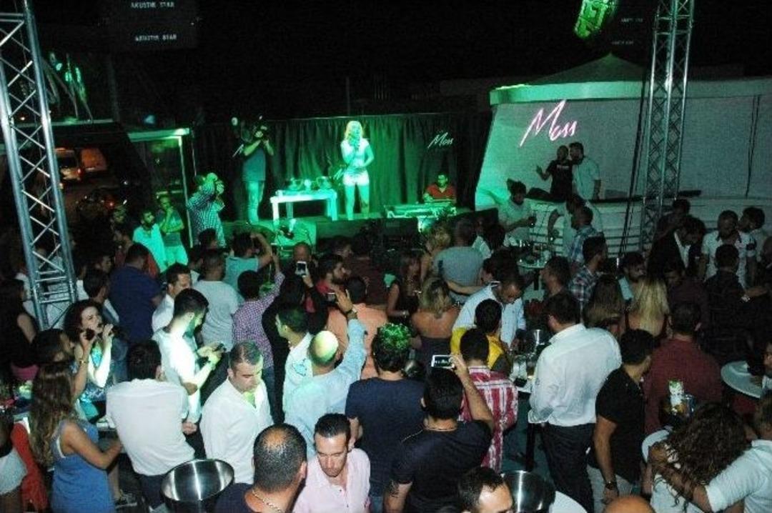 Ece Se&ccedil;kin Bodrum&rsquo;u Coşturdu