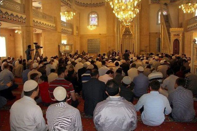 Bedi&uuml;zzaman Said Nursi İ&ccedil;in Mevlid Okutuldu 1